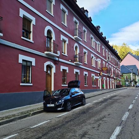 Espectacular Apartamento Reformado En Edificio Historico, Con Wifi Canfranc Ngoại thất bức ảnh