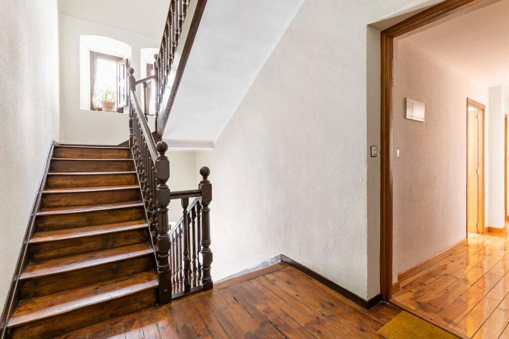 Espectacular Apartamento Reformado En Edificio Historico, Con Wifi Canfranc Ngoại thất bức ảnh