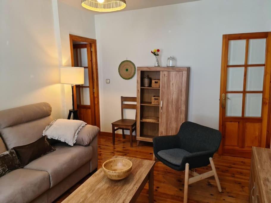 Espectacular Apartamento Reformado En Edificio Historico, Con Wifi Canfranc Ngoại thất bức ảnh